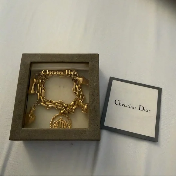 VINTAGE Dior Gold-Tone Charm Bracelet with Signature Medallion and Hearts - Picture 3 of 4